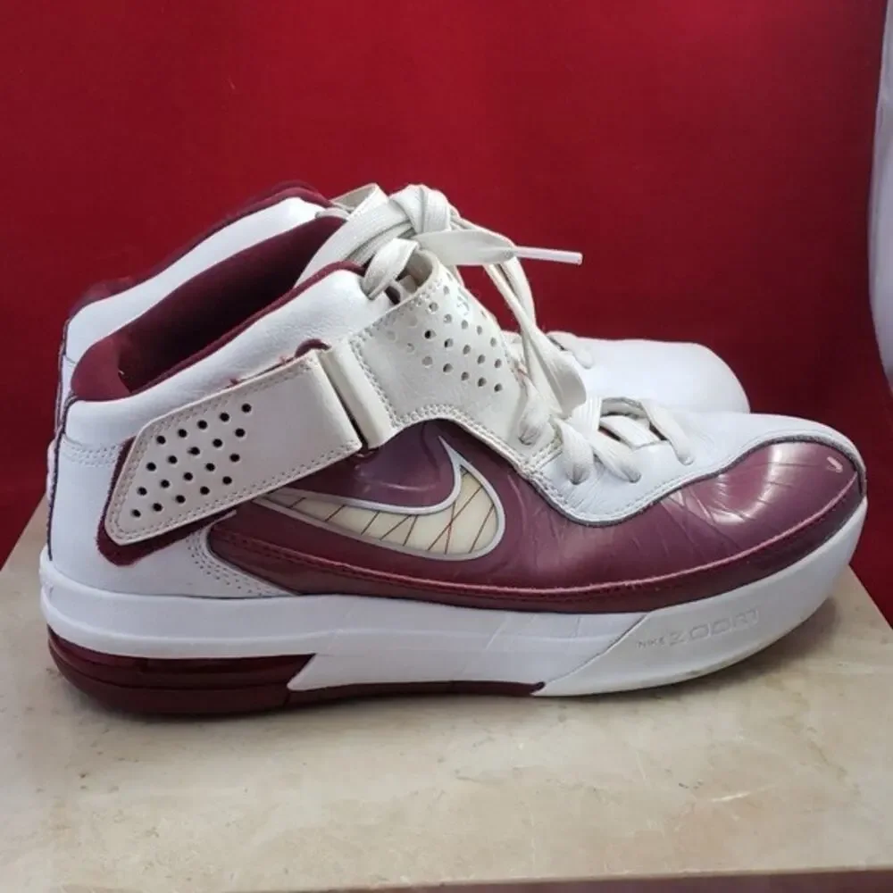 Nike Air Max Soldier V TB Lebron Size 8 - 454149-110